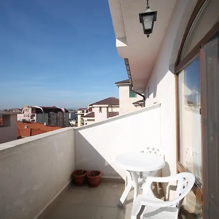 Apartman New Estate In Chateau Valon Napospart